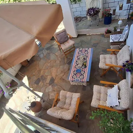 Smaragda's Apartment *